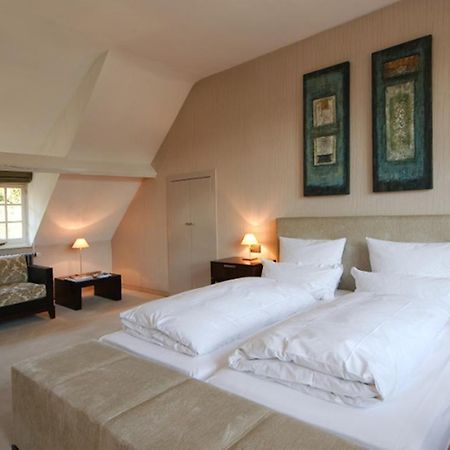 Manoir De Lebioles Hotel Spa Quarto foto