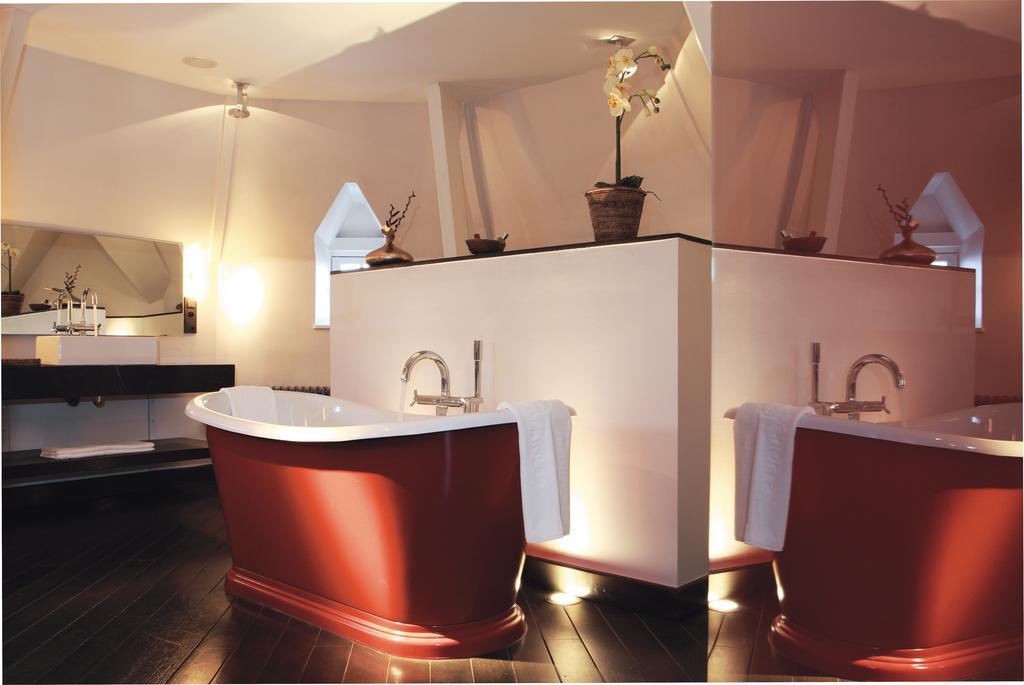 Manoir De Lebioles Hotel Spa Quarto foto
