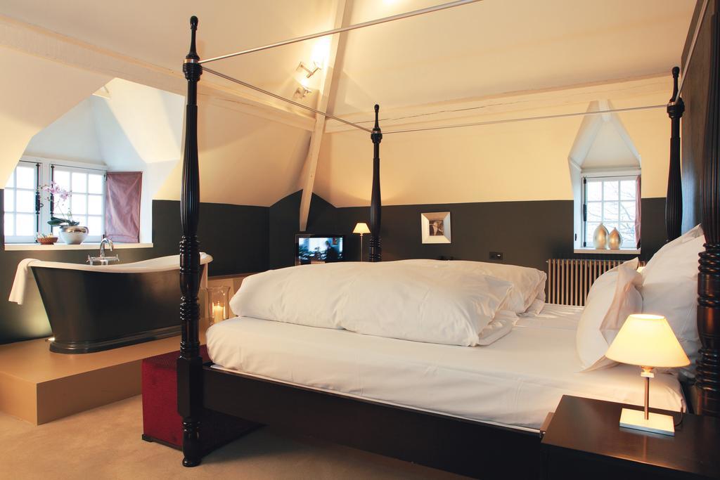 Manoir De Lebioles Hotel Spa Quarto foto