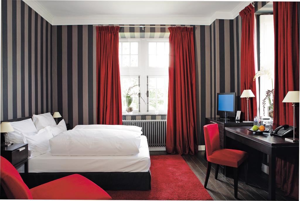 Manoir De Lebioles Hotel Spa Quarto foto